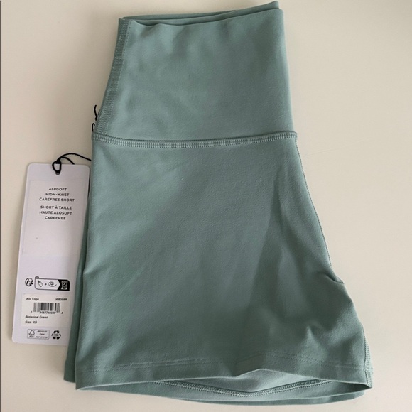 NWT Alosoft High-Waist Carefree Short Size XS - Picture 4 of 8